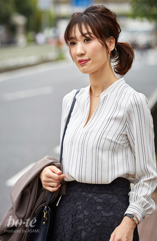 レースタイトにとろみ素材のコートを羽織ってイイ女風 10月27日 Bo Te ボーテ レースタイトにとろみ素材のコートを羽織ってイイ女風 10月27日 Bo Te ボーテ