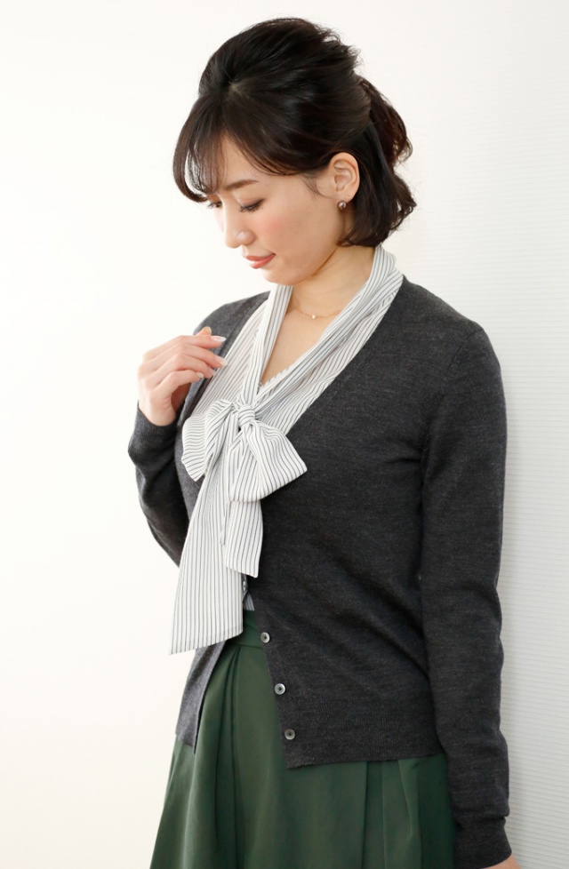 ボウタイブラウスにミモレ丈スカートでふんわり可愛いお仕事コーデ 12月1日 Bo Te ボーテ