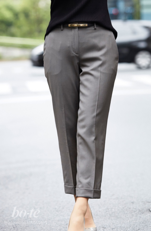 肌見せバランスが絶妙なボトルネックニットで作る秋のシンプルこなれコーデ 10月2日 Bo Te ボーテ