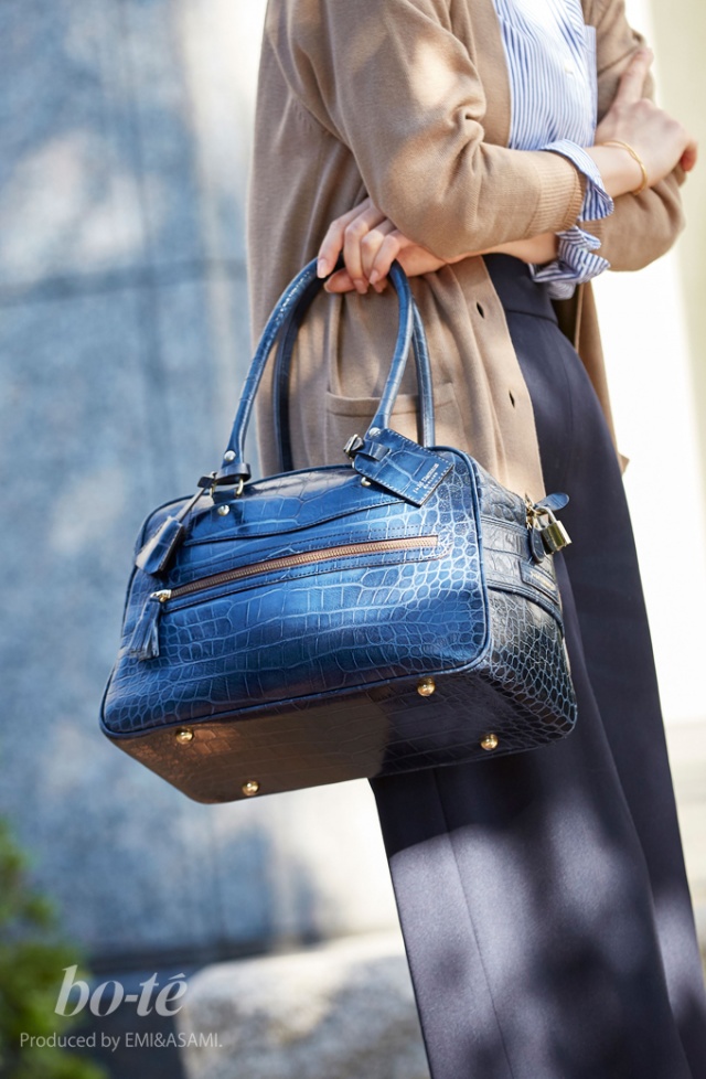 ベージュカーデ ネイビーガウチョで作る大人のオフィスカジュアル 12月2日 Bo Te ボーテ