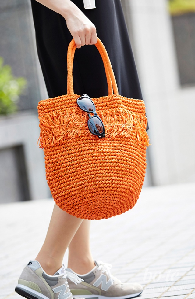 シックなワンピースにカジュアルな小物を合わせた大人女子のアクティブコーデ 6月23日 Bo Te ボーテ シックなワンピースにカジュアルな小物を合わせた大人女子のアクティブコーデ 6月23日 Bo Te ボーテ